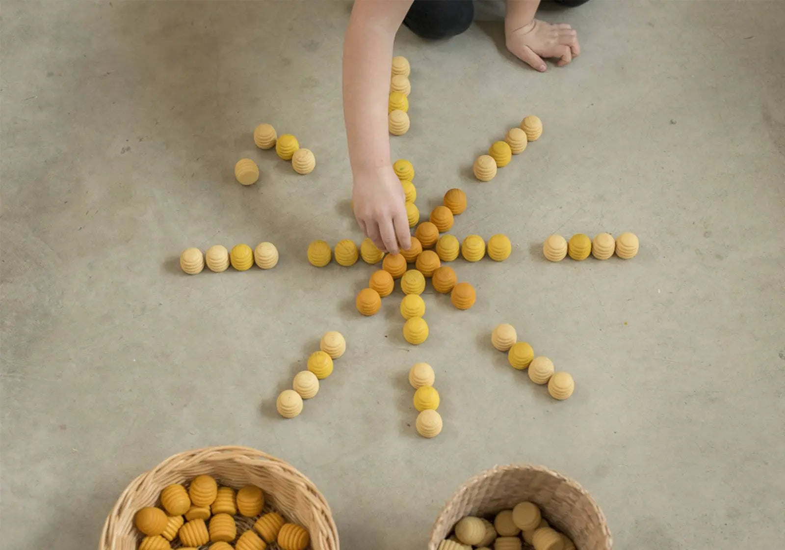 Mandala petites ruches jaunes Grapat