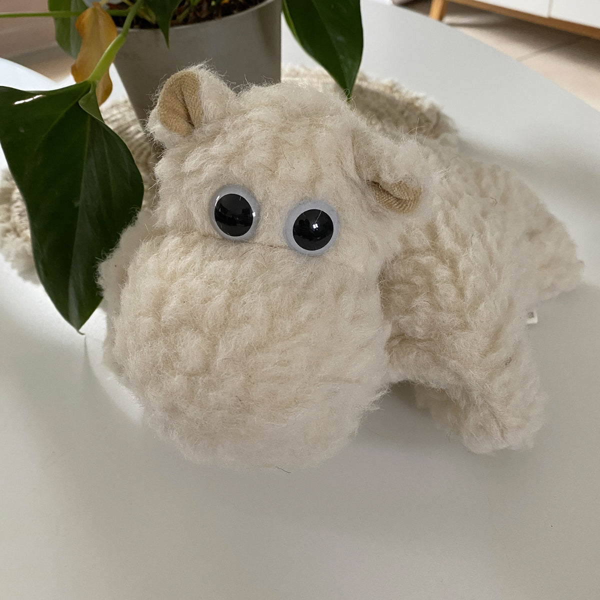 Bouillotte Hippo en laine et noyaux de cerise Saling - Lilinappy