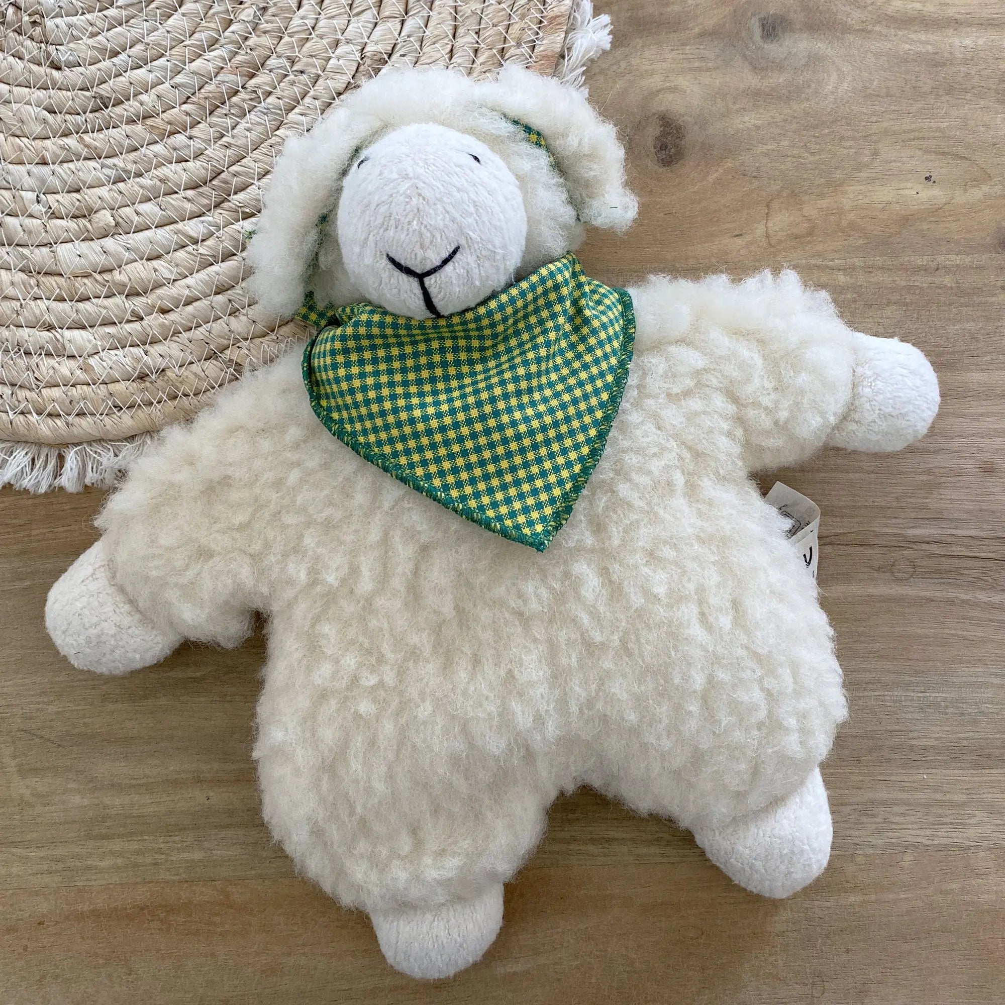 Bouillotte agneau Hugo en laine et noyaux de cerise Saling 