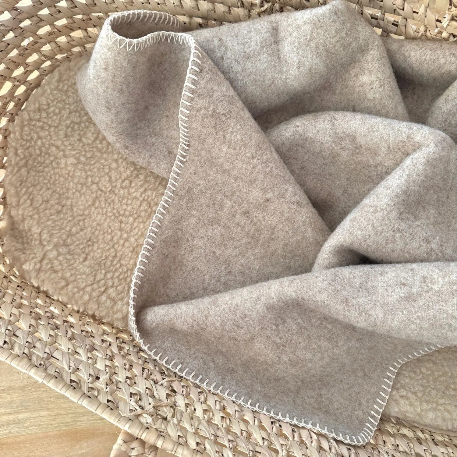 Couverture en laine vierge Souffle Sassoupi - Sable 