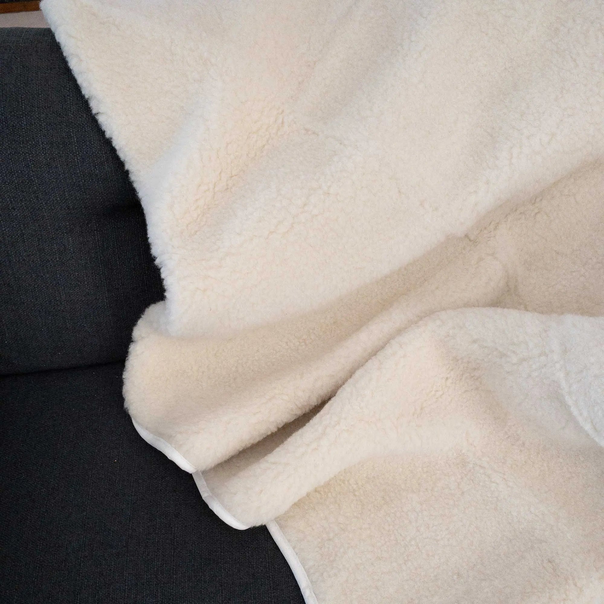 Couverture en laine vierge Sassoupi 