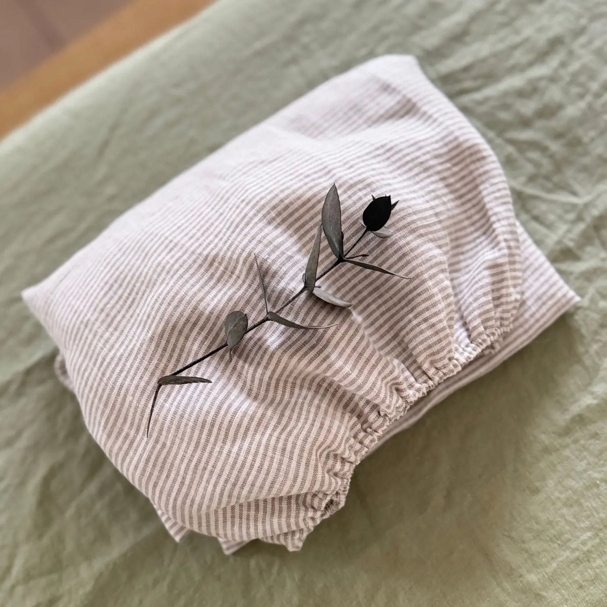 Drap-housse enfant en lin lavé Sassoupi - Rayé naturel