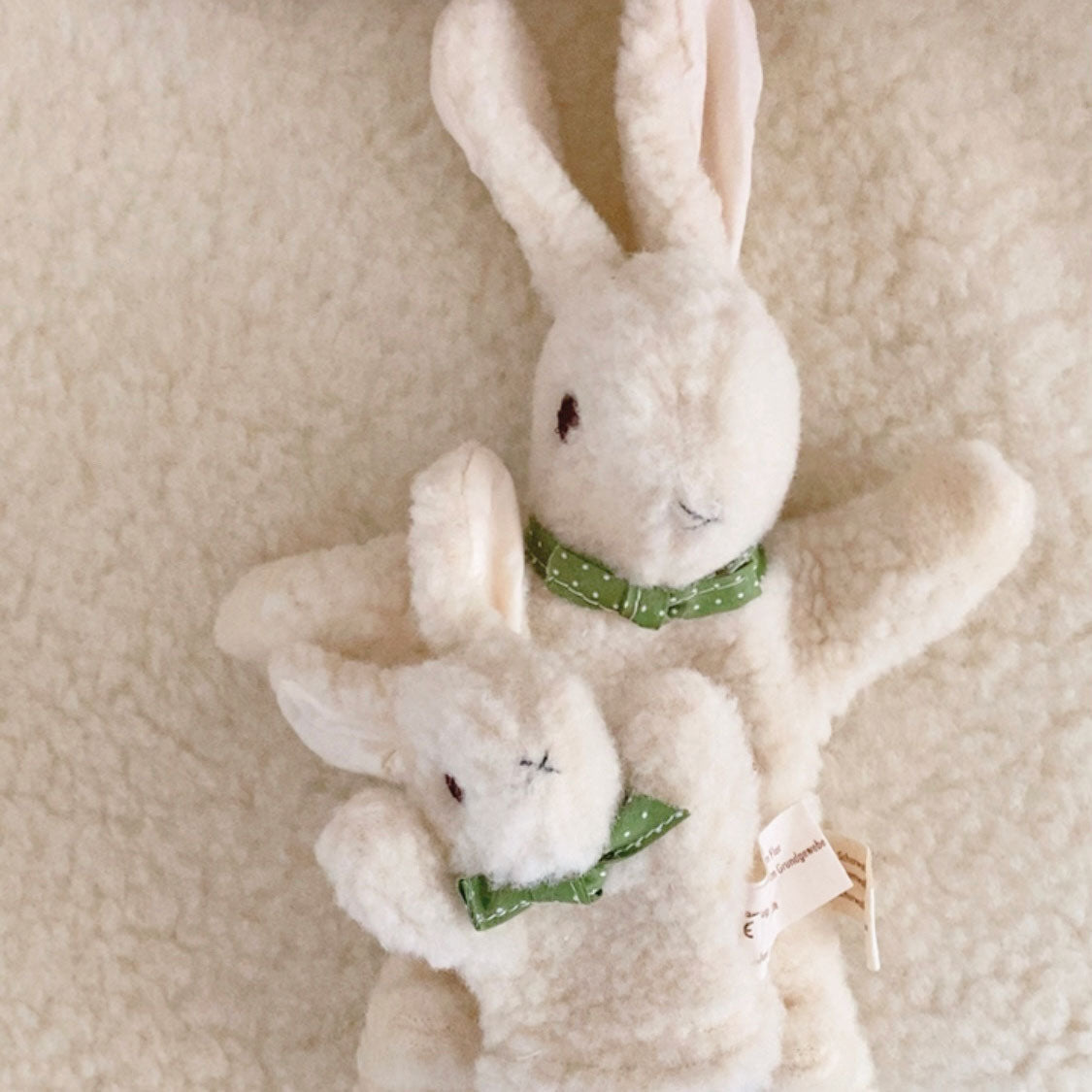 Marionnette en laine vierge Maman/bébé Sassoupi - Lapin 