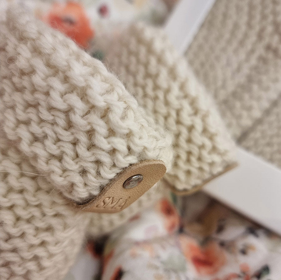 Chaussons tricotés à la main en laine SMA - Naturel - Lilinappy