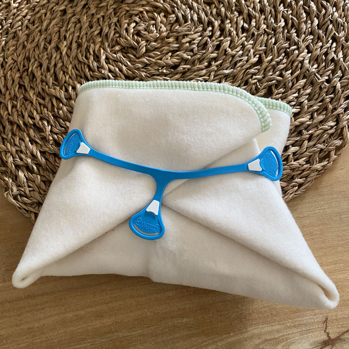 Snappi Toddler – Attache couche lavable sûre et pratique