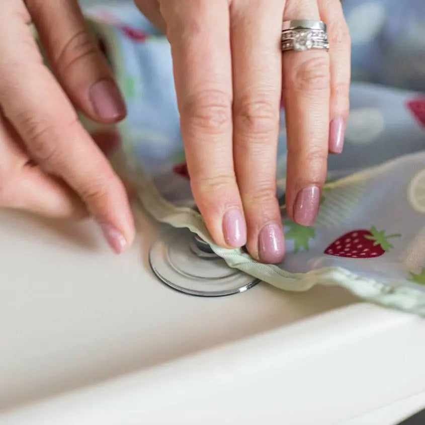 Bavoir à ventouses Cover et Catch Tidy Tot - Fruits - Lilinappy