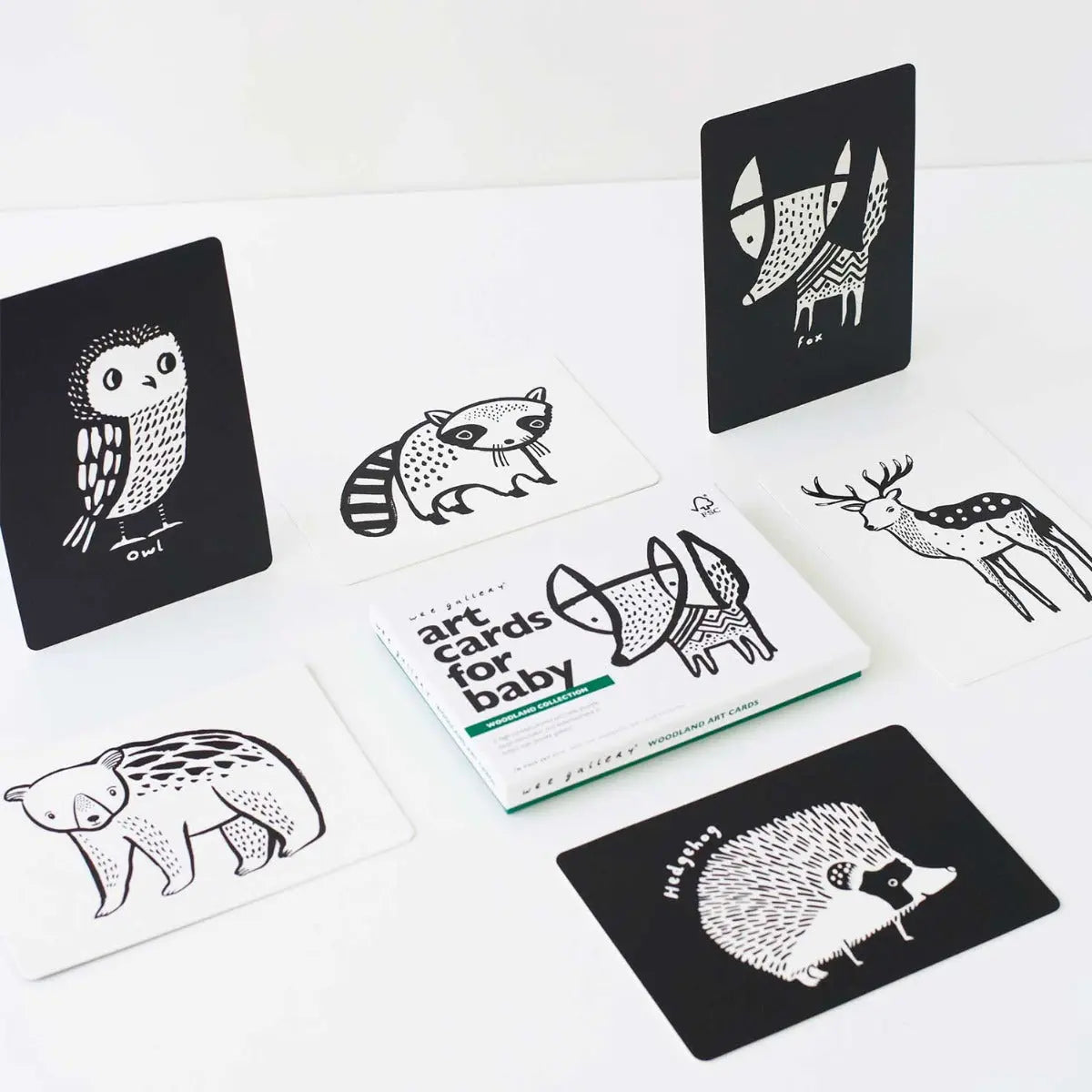 Cartes pour bébé en noir et blanc Wee Gallery - Woodland - Lilinappy