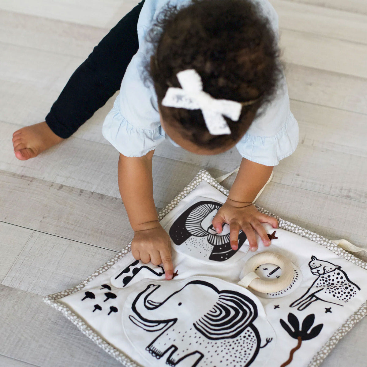 Petit tapis d'activité en coton bio Wee Gallery - Safari - Lilinappy