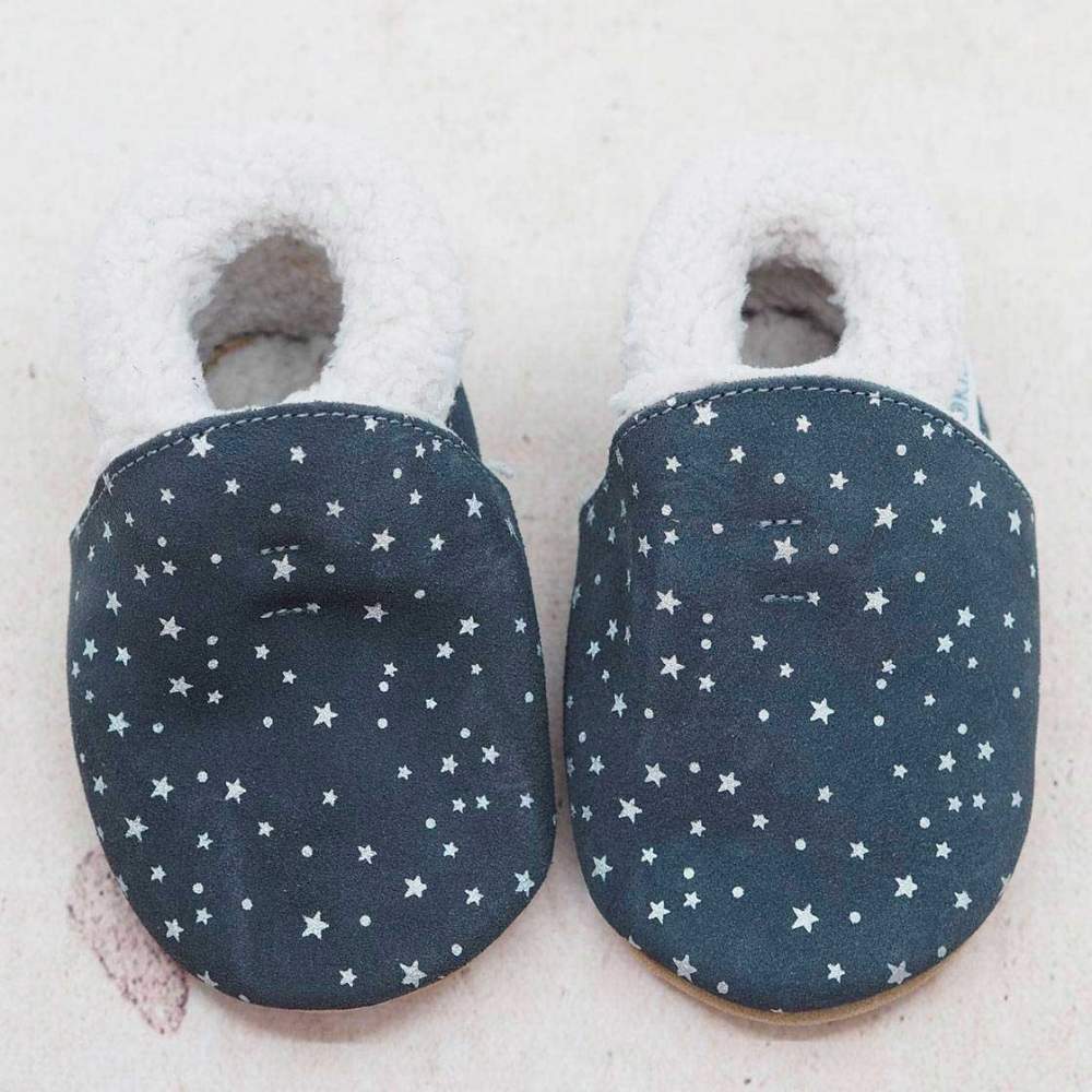 Chaussons fourrés en cuir souple La Tête dans les Étoiles